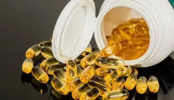O ouro da juventude: a vitamina que retarda o envelhecimento e melhora a pele