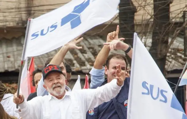 O que é a sigla CPX, alvo de fake news, no boné de Lula?