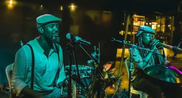 OGÓ propõe debate sobre masculinidades negras com músicas inéditas e sessão cineclubista