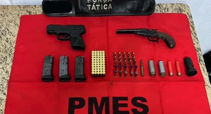 Operação da Polícia Militar resulta em apreensão de armas e munições em Cachoeiro de Itapemirim