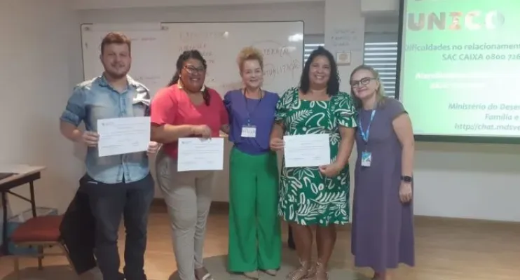Operadores do CadÚnico passam por formação