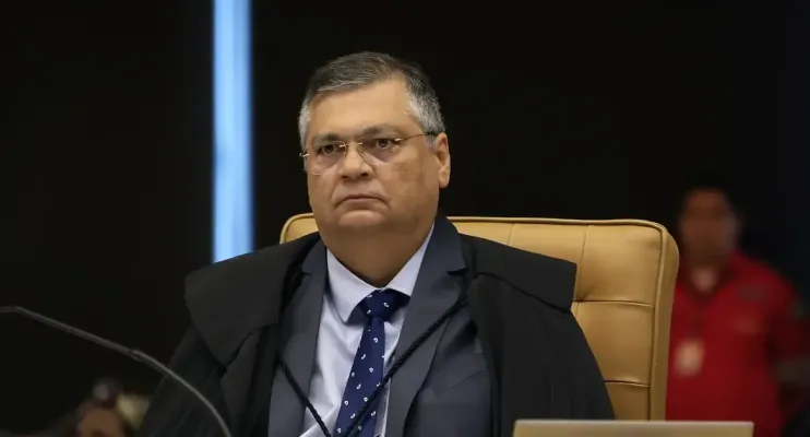 Orçamento secreto: Dino envia à PGR lista de possíveis irregularidades