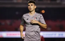 Oscar se despede dos gramados após diagnóstico médico