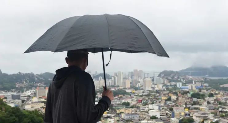 Outubro deve começar nublado na maior parte do ES; confira a previsão do tempo para o fim de semana