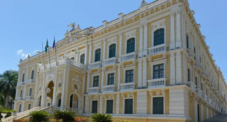Governo do Estado anuncia aumento de 100% no valor do auxílio alimentação pago a servidores públicos