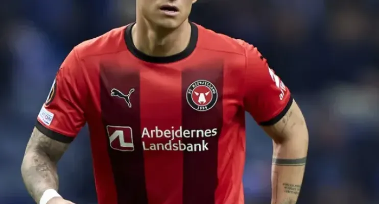 Palmeiras anuncia Emiliano Martínez como novo reforço para o meio-campo até 2029