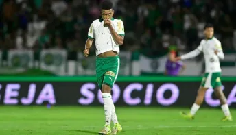 Palmeiras goleia Guarani e volta a vencer no Paulistão
