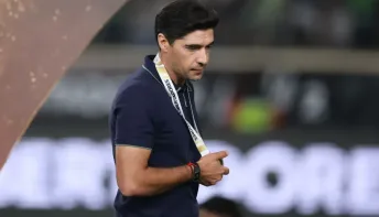 Palmeiras mantém Abel após técnico admitir que ofereceu demissão