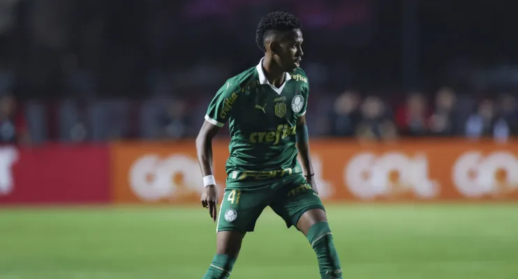 Palmeiras pede liberação de Estêvão e mais duas promessas de seleção sub-20