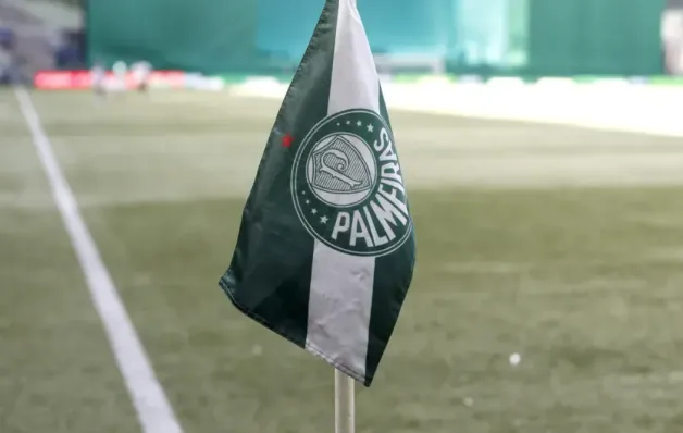 Palmeiras rebate críticas ao gramado sintético e questiona falta de base científica