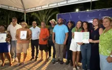 Prefeitura de Aracruz regulariza imóveis e entrega títulos a 52 famílias