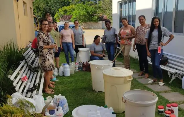 Parceria entre secretarias de Educação e Ação Social produz sabão e promove economia em Jaguaré