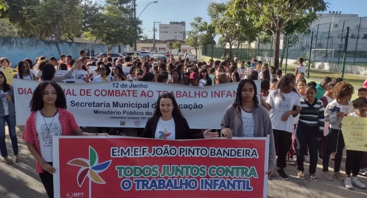 Passeatas de conscientização marca dia mundial de combate ao trabalho infantil em São Mateus  