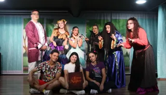 Peça infantil que celebra a magia da leitura é opção de programa para o Dia das Crianças em Vitória 