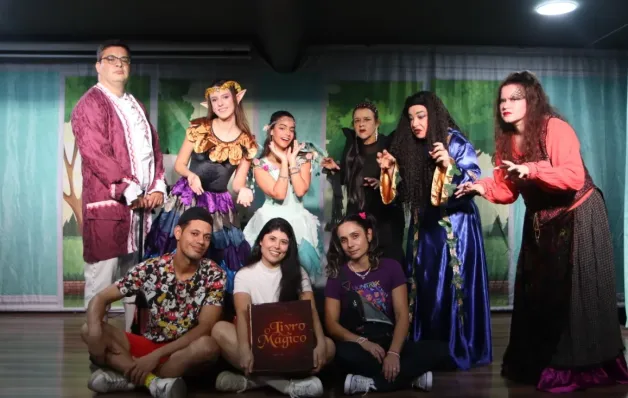 Peça infantil que celebra a magia da leitura é opção de programa para o Dia das Crianças em Vitória 