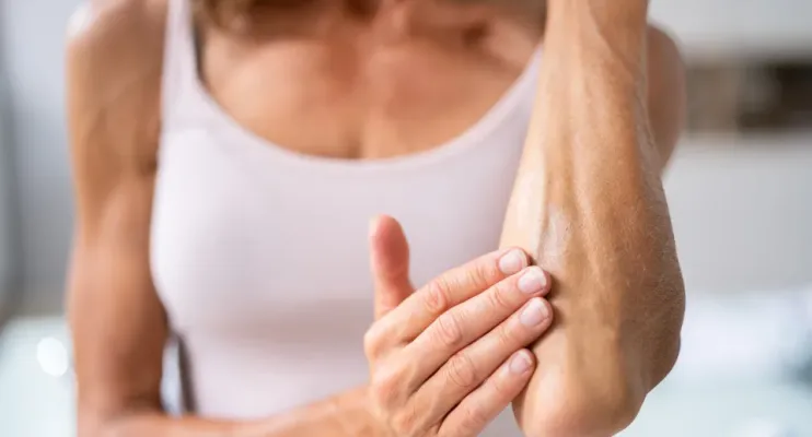 Pele seca, fadiga e unhas quebradiças? Pode estar com falta de vitaminas