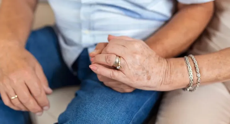 Pessoas acima de 70 anos podem se casar com partilha de bens, diz STF
