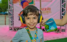 Pessoas com autismo receberão abafadores de som no Réveillon de Linhares