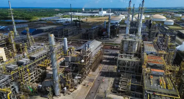 Petrobras eleva preço do diesel em R$ 0,38 por litro nas refinarias