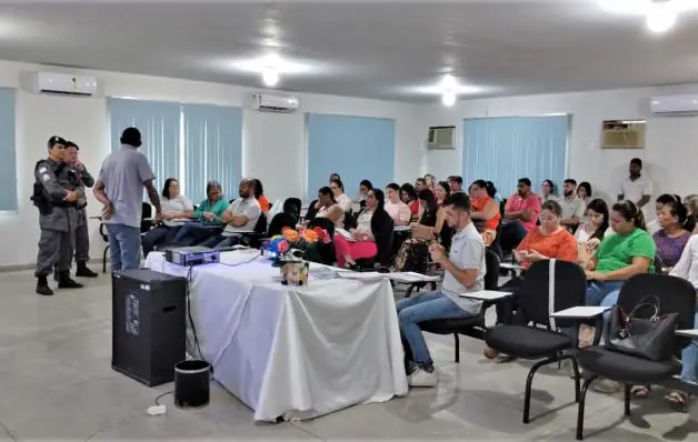 Prefeitura de Jaguaré reúne novamente autoridades e gestores para tratar de segurança nas escolas