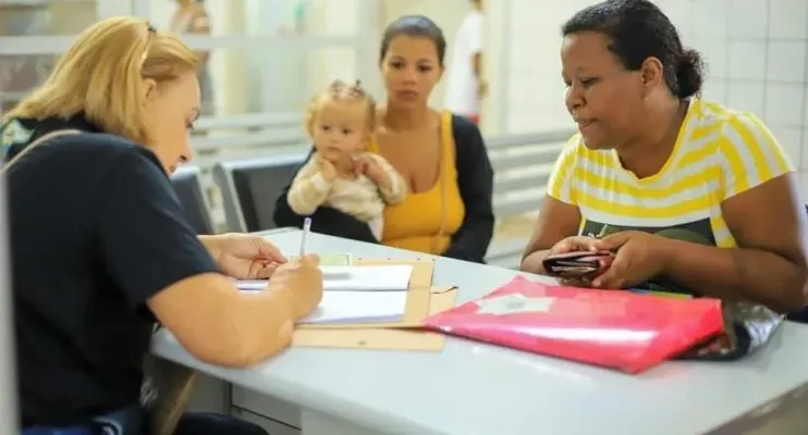 Plantão CadÚnico e vagas de emprego no Serra + Cidadã neste sábado 