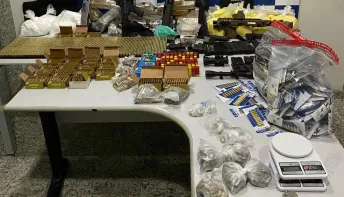 PM apreende armas pesadas, mais de 8 mil munições e 41 quilos de drogas