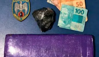 PM do 13º BPM detêm homem com drogas no bairro Litorânes em São Mateus