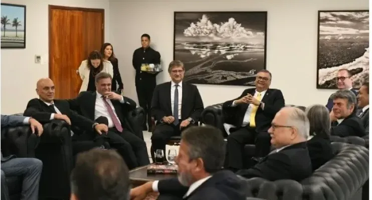 Poderes decidem manter 'emendas Pix', mas com regras de transparência