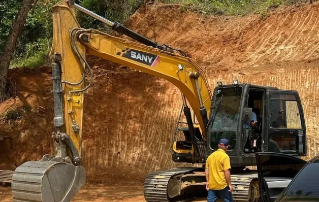 Polícia Civil recupera escavadeira furtada avaliada em R$ 500 mil em Colatina