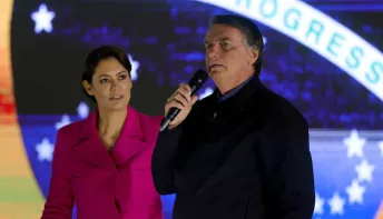 Polícia Federal intima Bolsonaro, Michelle, Wassef e Cid para depoimentos