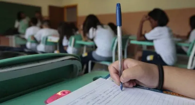 Política contra evasão escolar é tema de projeto