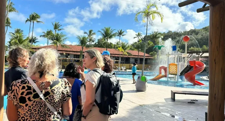 Porto Seguro Praia recebe famtour de agentes de viagens argentinos