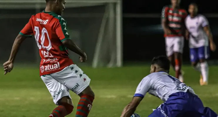 Portuguesa-RJ vence o Vitória-ES e se isola na liderança do Grupo 6 da