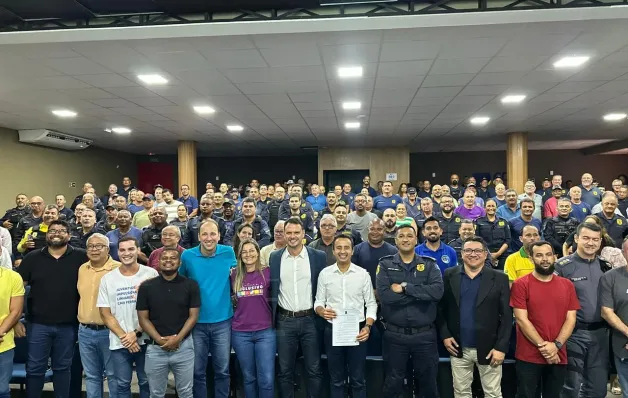 Prefeito anuncia reajuste histórico de quase 82% para a Guarda Civil Municipal de Linhares