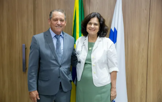 Prefeito de Nova Venécia busca investimentos em Brasília e reforça pedido por UPA 24 Horas