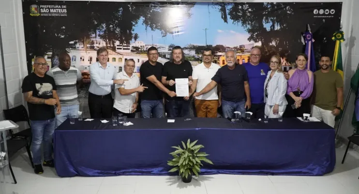 Prefeito de São Mateus Daniel Santana assina a primeira ordem de serviços de cinco novas unidades de saúde