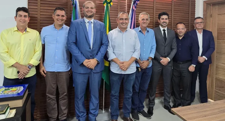 Prefeito de São Mateus se reúne com autoridades estaduais para fortalecer parcerias
