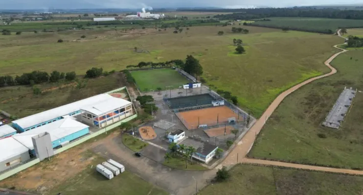 Prefeito Lucas Scaramussa assina ordens de serviço e licitação em agenda de investimentos