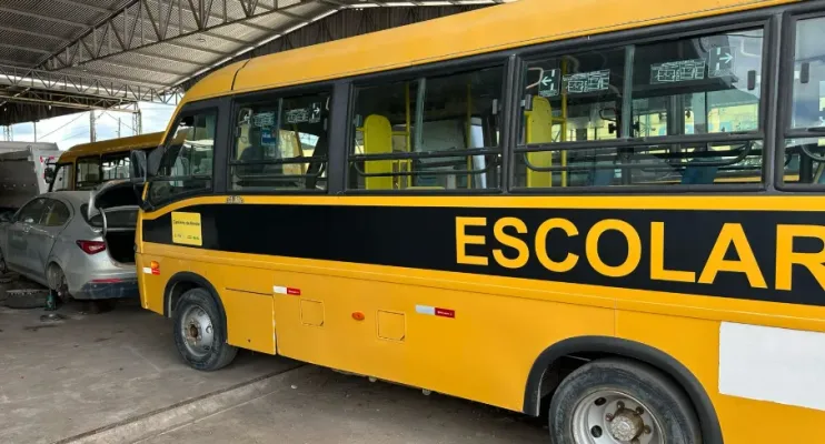 Prefeito Marcus Batista monitora manutenções dos ônibus escolares de São Mateus