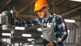 Prefeitura abre 120 vagas em cursos gratuitos de qualificação nas áreas industrial e rural em parceria com o Senai