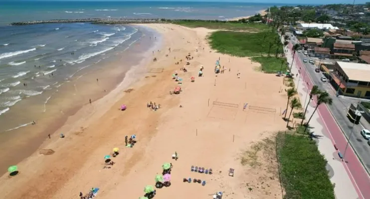 Prefeitura da Serra realiza campanha Praia Limpa em Jacaraípe neste sábado
