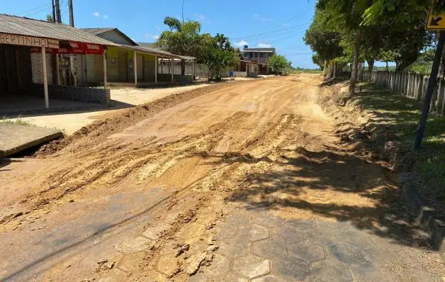 Prefeitura de Jaguaré inicia pavimentação de ruas na Comunidade de Fátima