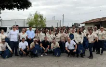 Prefeitura de Linhares entrega novos uniformes e mochilas para agentes de endemias