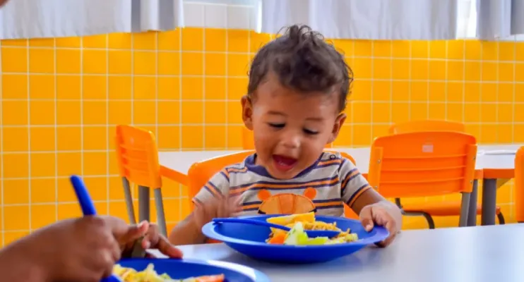 Prefeitura de Linhares garante alimentação inclusiva para estudantes com restrições alimentares
