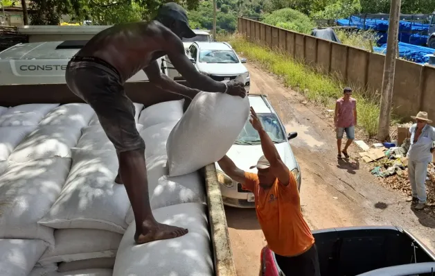 Prefeitura de Nova Venécia facilita compra de milho e reduz custos para produtores