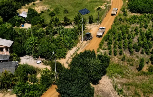 Prefeitura de São Mateus executa obras em vias rurais em várias localidades do município