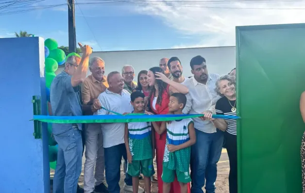 Prefeitura de São Mateus reinaugura escola no Rio Preto