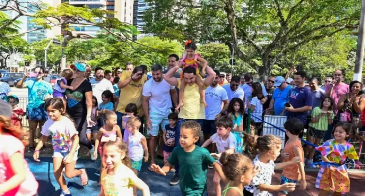 Prefeitura de Vitória inaugura Parque Kids na Praça dos Namorados com a presença do prefeito Lorenzo Pazolini