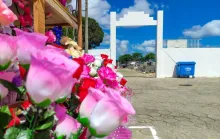 Prefeitura intensifica manutenção nos cemitérios de Linhares para o Dia de Finados