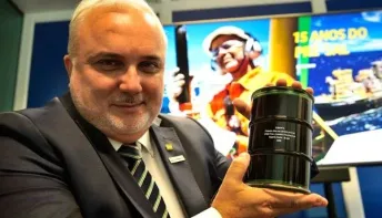 Presidente da Petrobras promete R$ 22 bi em investimentos no ES em quatro anos